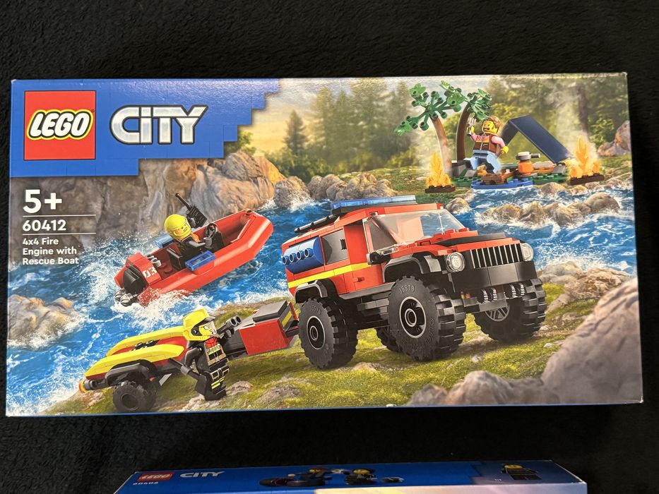 Nowe 60412 LEGO City Terenowy wóz strażacki z łodzią ratunkową