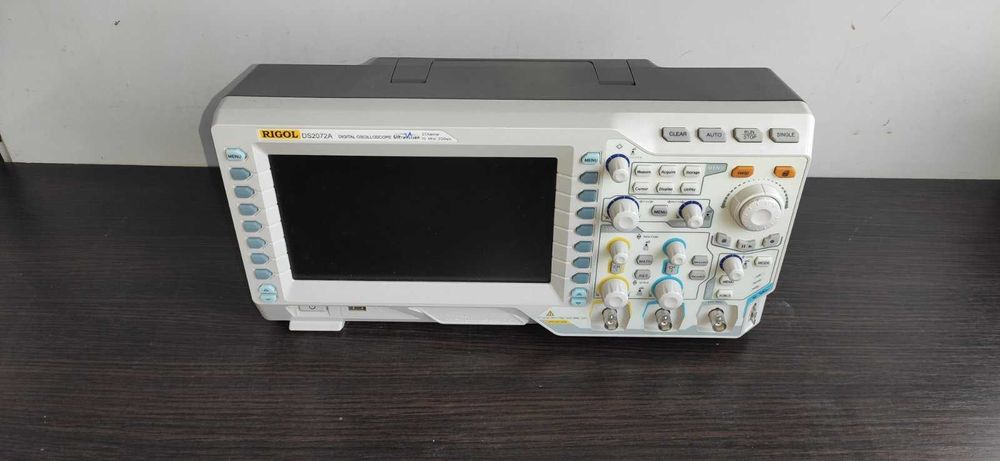 Мощный Осциллограф 300 МГц,2 Гвыб/с RIGOL DS2302A, 50000памяти 8дюймов
