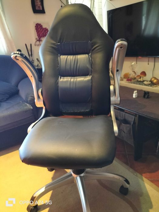 Cadeira Gaming Staples