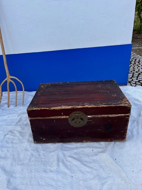 Baú/Arca em folha forrada a tecido