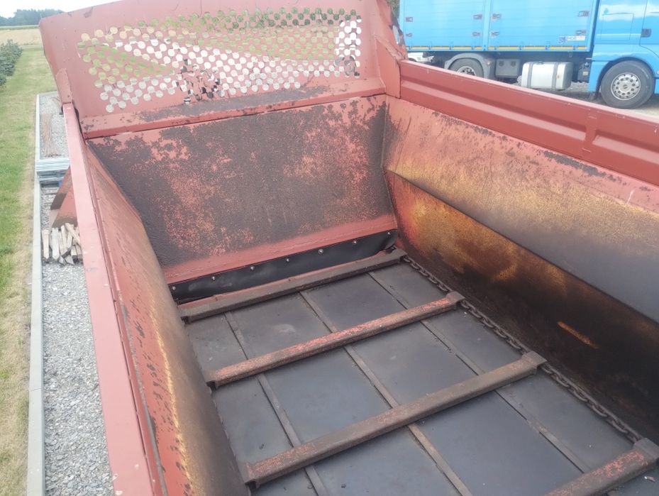 Rozrzutnik obornika wapna Gilibert helix 5 Jeantil