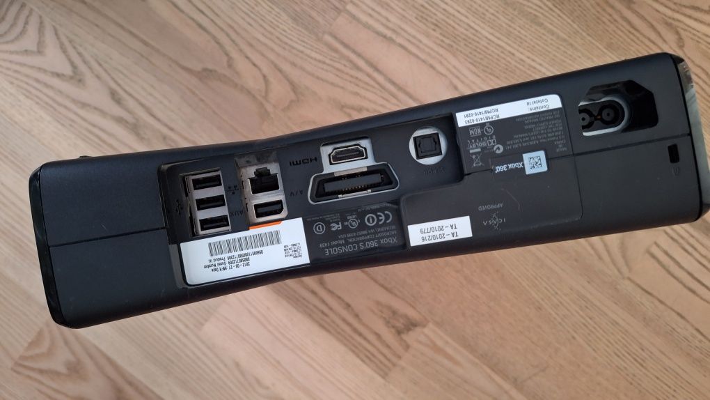 Konsola Xbox 360. 250GB