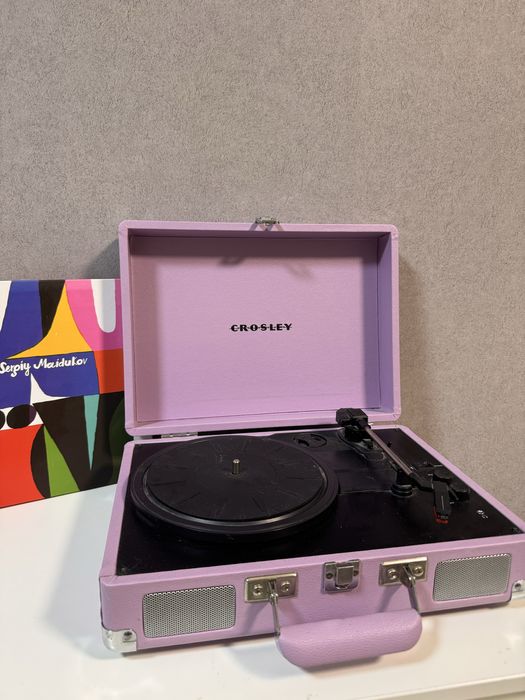 Вініловий програвач Crosley (потрібен ремонт)