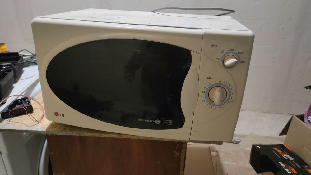 Мікроволновка LG бв Ms-193T