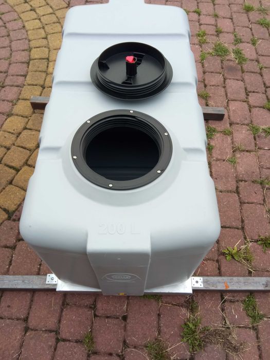 Zbiornik 200l z paletą  metalowa