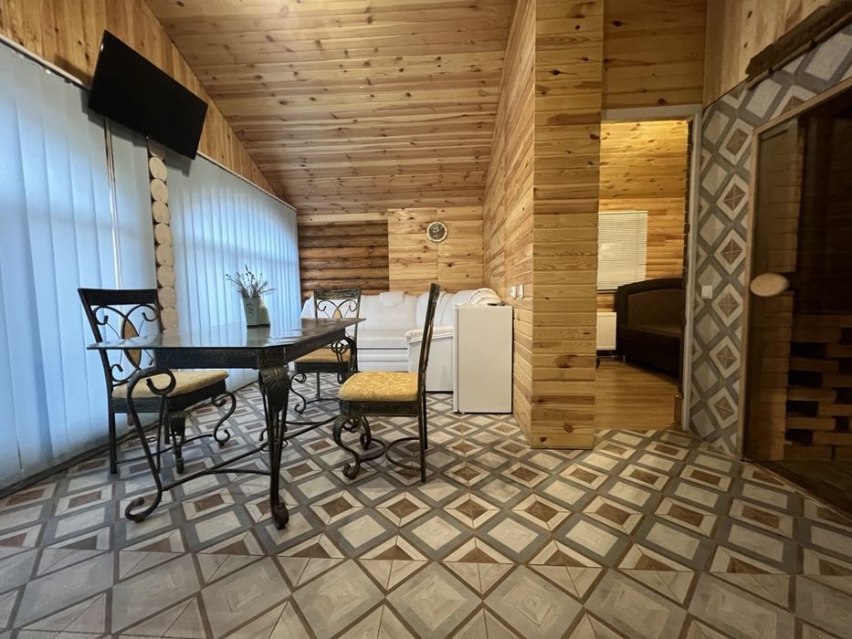 Сауна , лазня , баня ( будинок для відпочинку ) на березі річки Псел