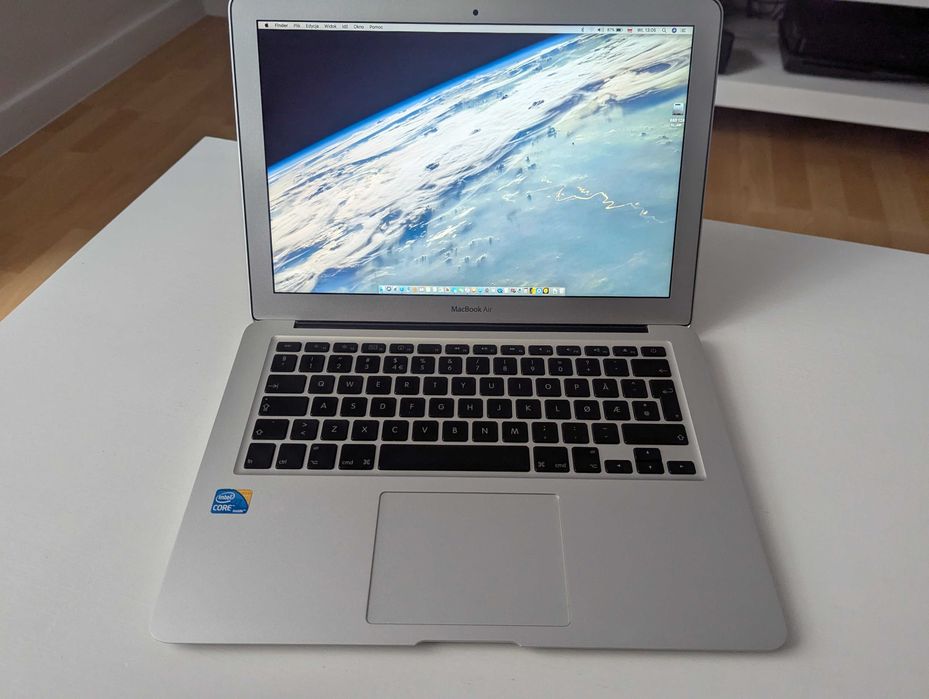 Laptop Ultrabook APPLE AIR Macbook procesor i5  ULTRA Slim GFORCE 5000