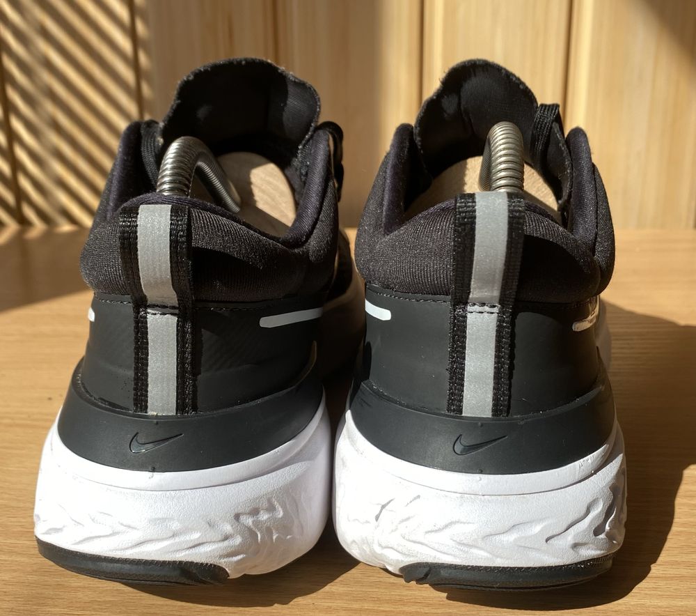 Nike React 39/25 см