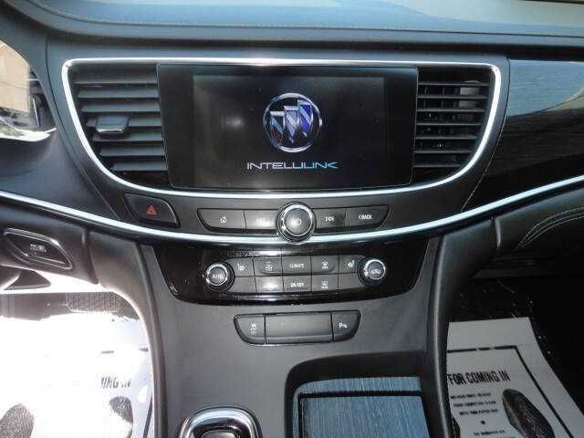 2017 Buick LaCrosse Essence