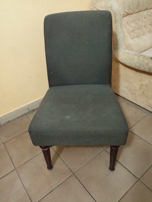 Продам стул бу  темно серый