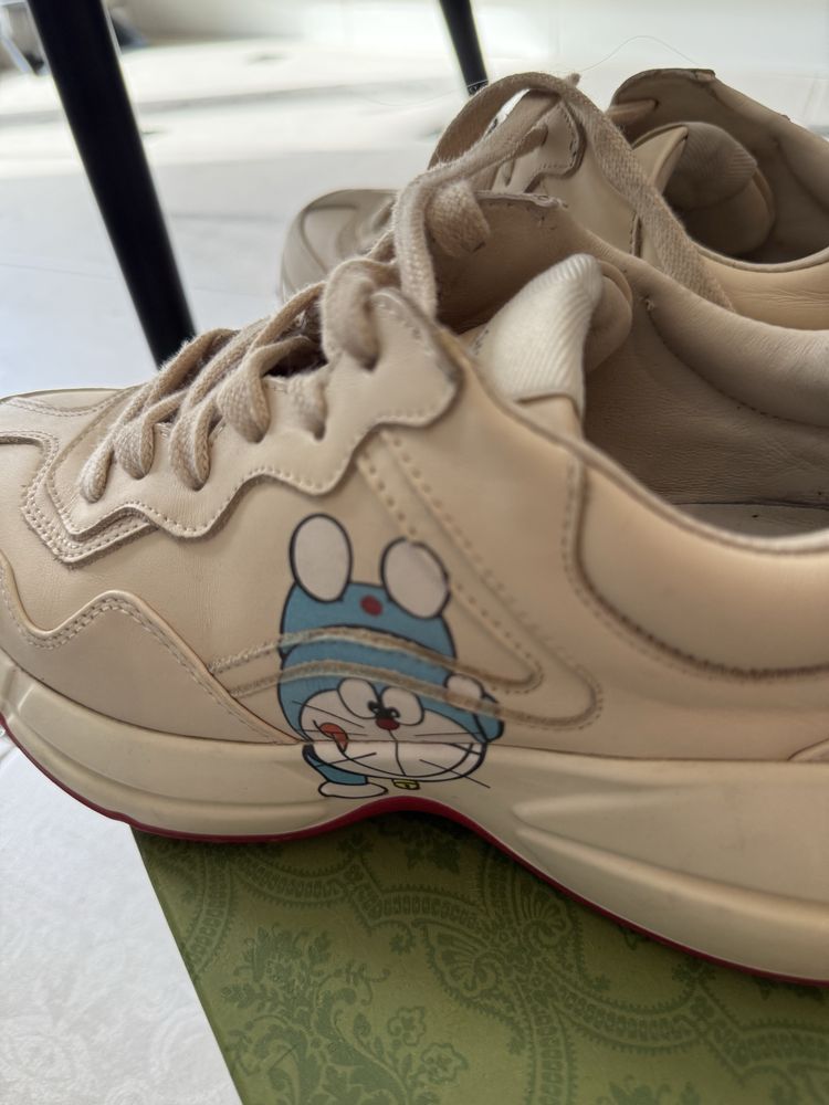Продам кросівки Gucci