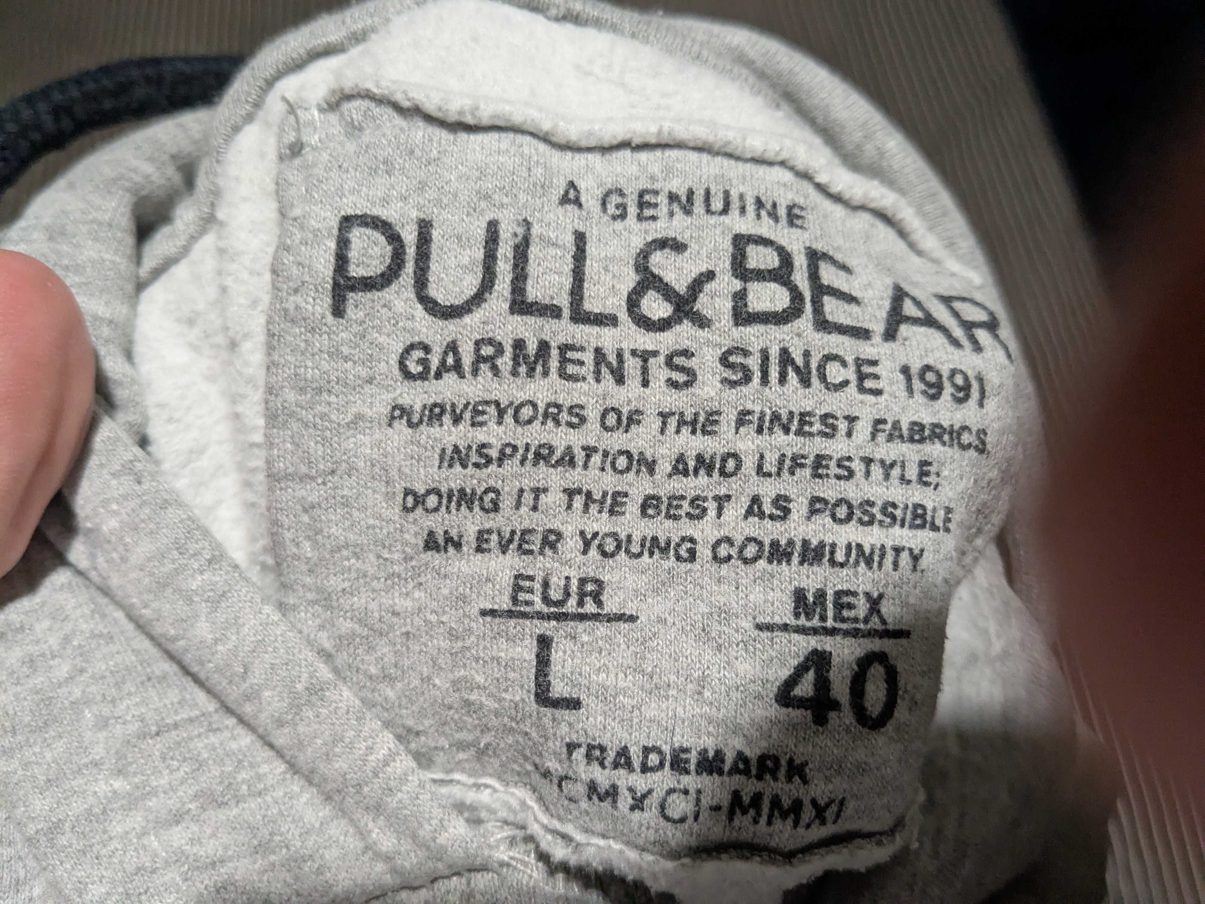 Sweatshirt cizenta pull&Bear Tamanho L