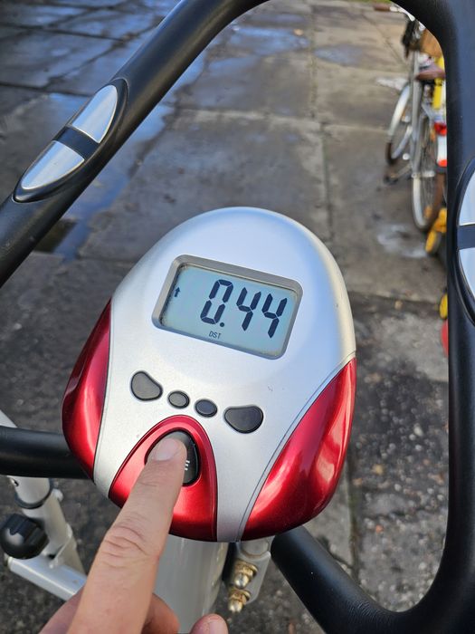 Orbitrek mechaniczny z regulacją obciążenia, licznik puls