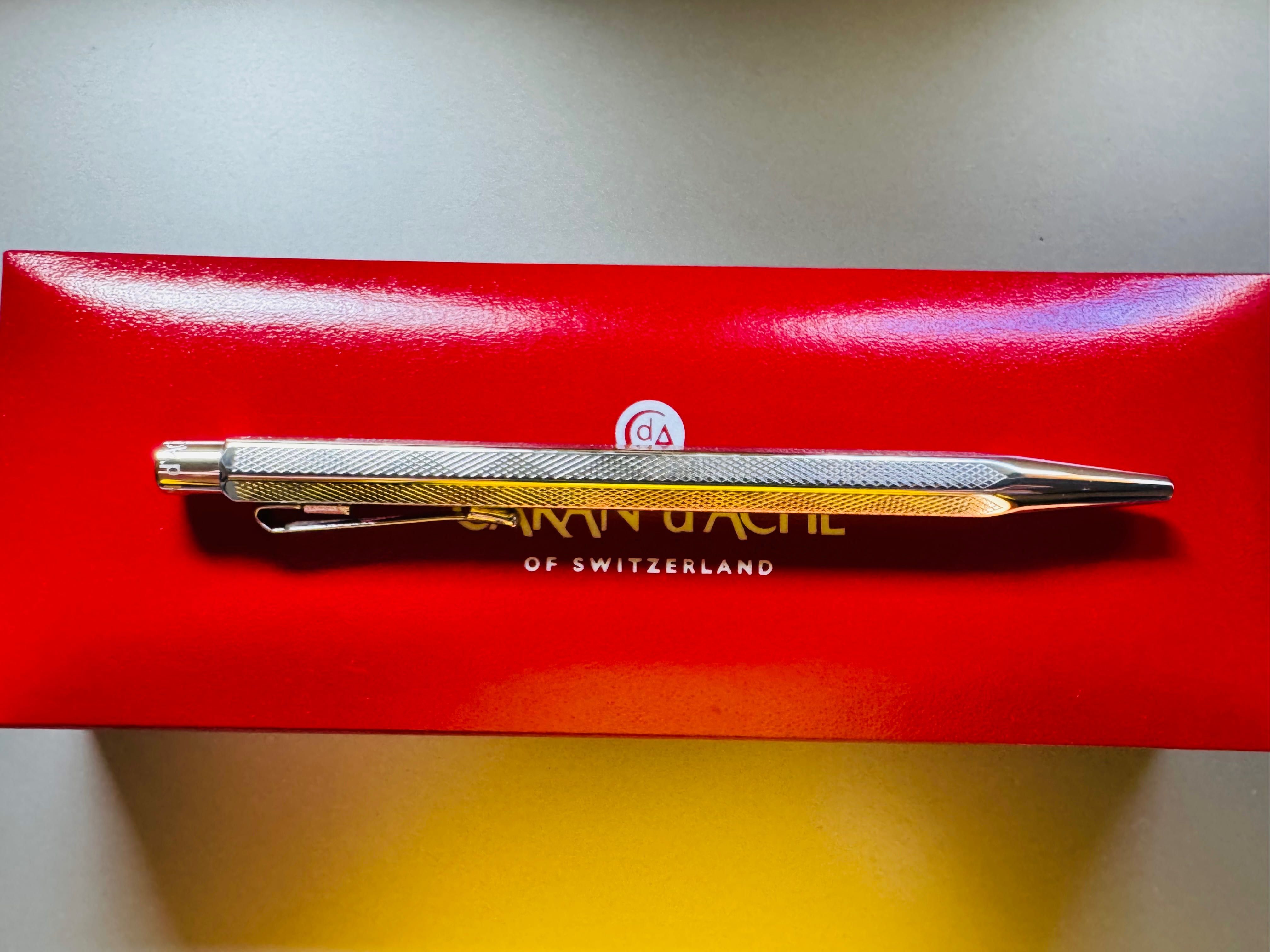 Caneta Caran d’Ache