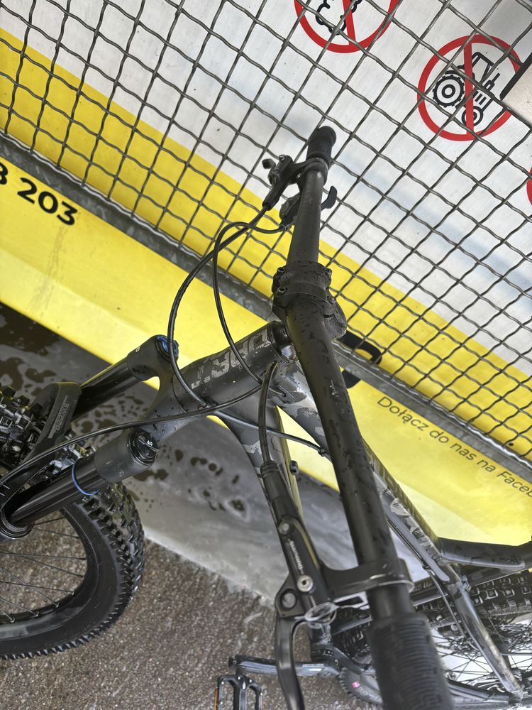 Dartmoor primal evo 26