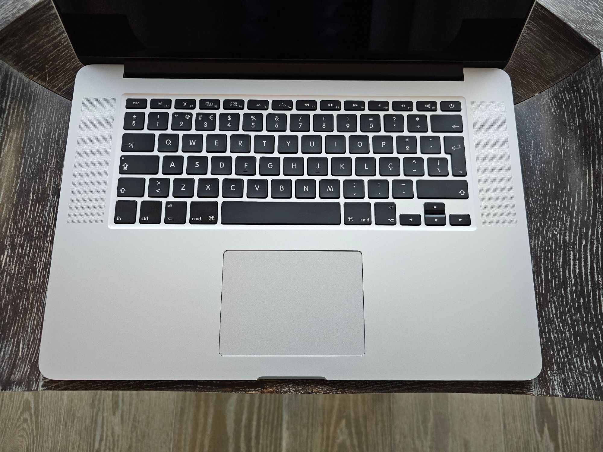 Macbook Pro 15.4" (2015)| i7 2.8GHz | bateria 376 ciclos |teclado NOVO