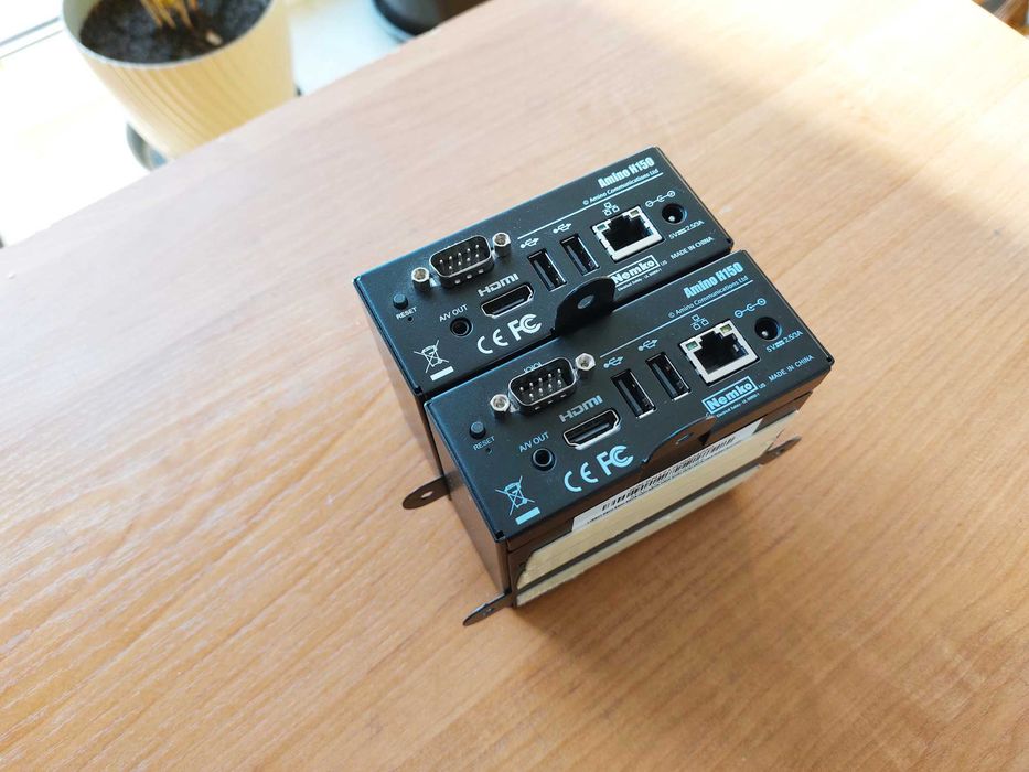Odtwarzacz wideo IP Ethernet na HDMI Amino H150 zestaw (2)