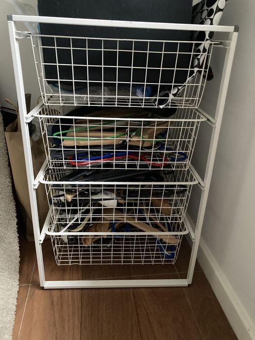 Armario em rede de 4 gavetas, para por dentro do roupeiro ou