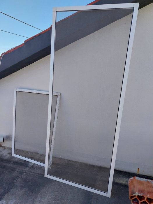 Redes mosquiteiros só a pequena