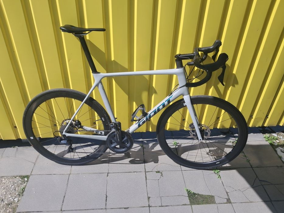 Шосейний велосипед Giant TCR Advanced 1
