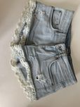 Krótkie spodnie superdry w rozmiarze W26