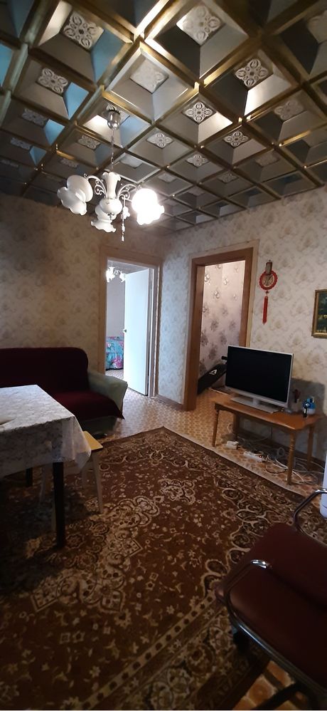 Продам на Пятом Заречном Четырехкомнатную квартиру с электро отопл.
