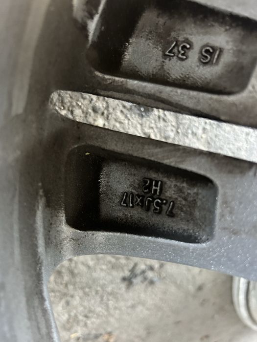 Диски BMW r17 5/120 7,5J IS37 Style 392 Double Spoke