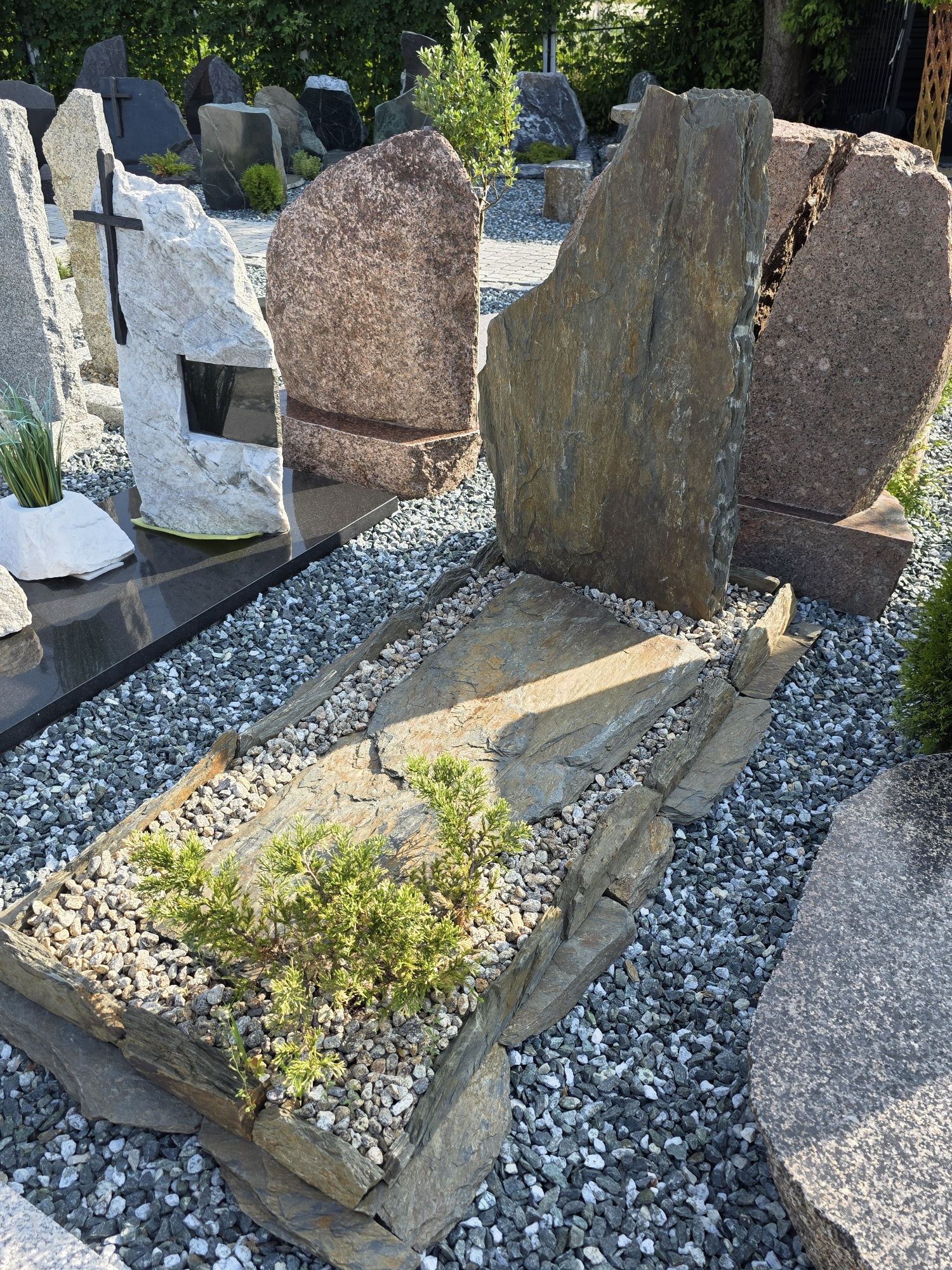 Nagrobek , pomnik artystyczny skałkowy