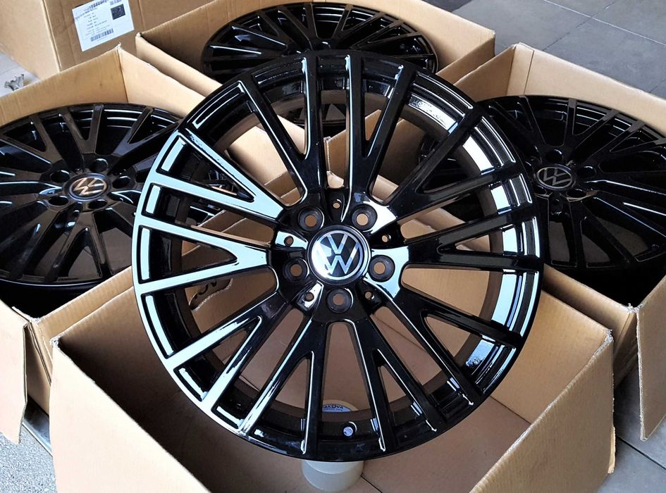 Alufelgi 18 5x112 VW Golf Passat Touran Caddy Jetta T-Roc Czarne 276#