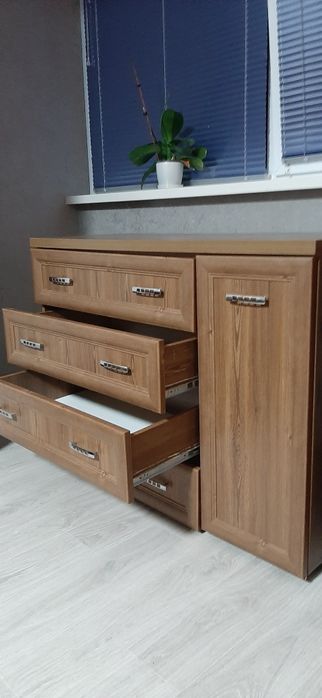 Продам комод для речей