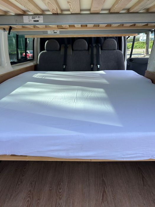 Carrinha Ford Transit T330 9 lugares