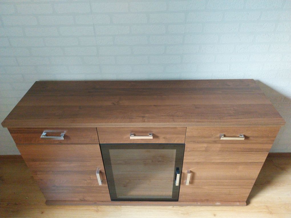 Komplet mebli salonowych (komoda,półka pod telewizor,szafka, stolik ka