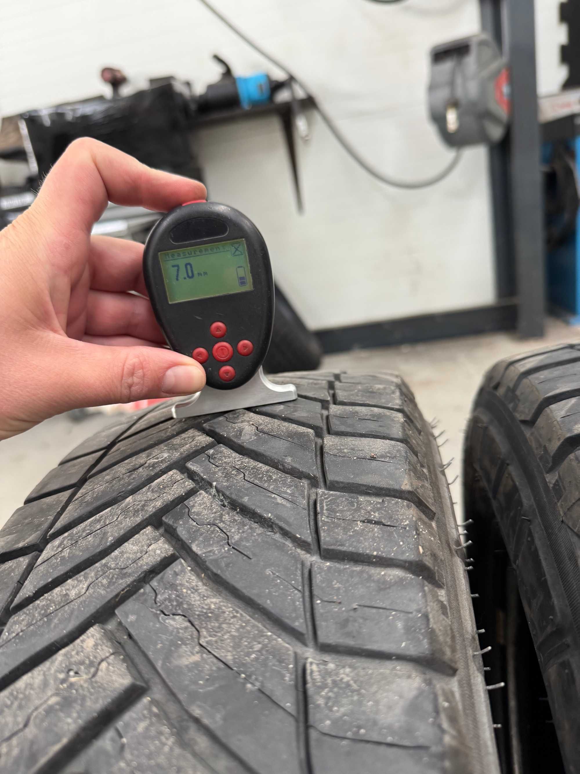 4x 195/70 R15C Michelin Agilis CrossClimate DOT 22,23