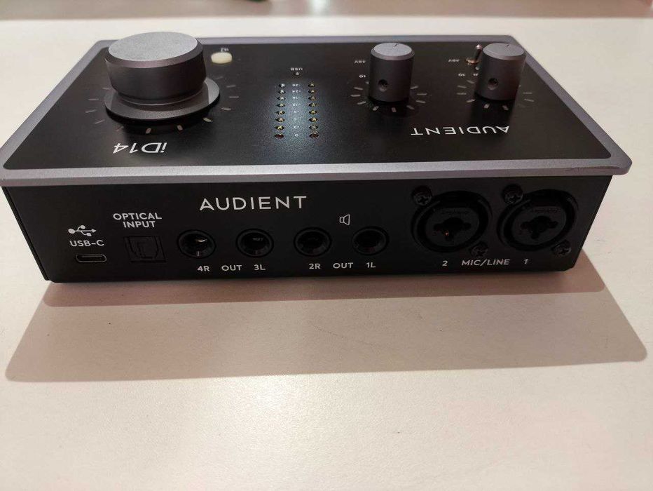Звукова карта Audient iD14 MKII