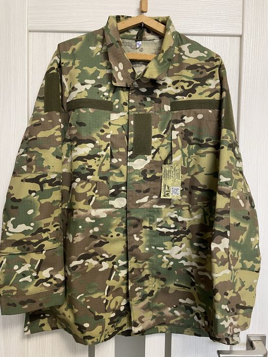 Продам комуфляжну форму.