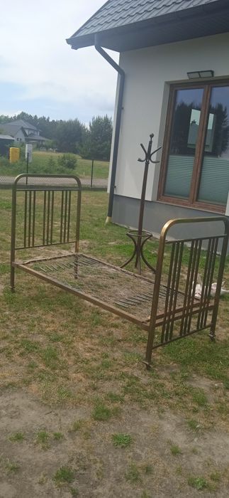 Stare mosiężne sygnowane  przedwojenne łóżko