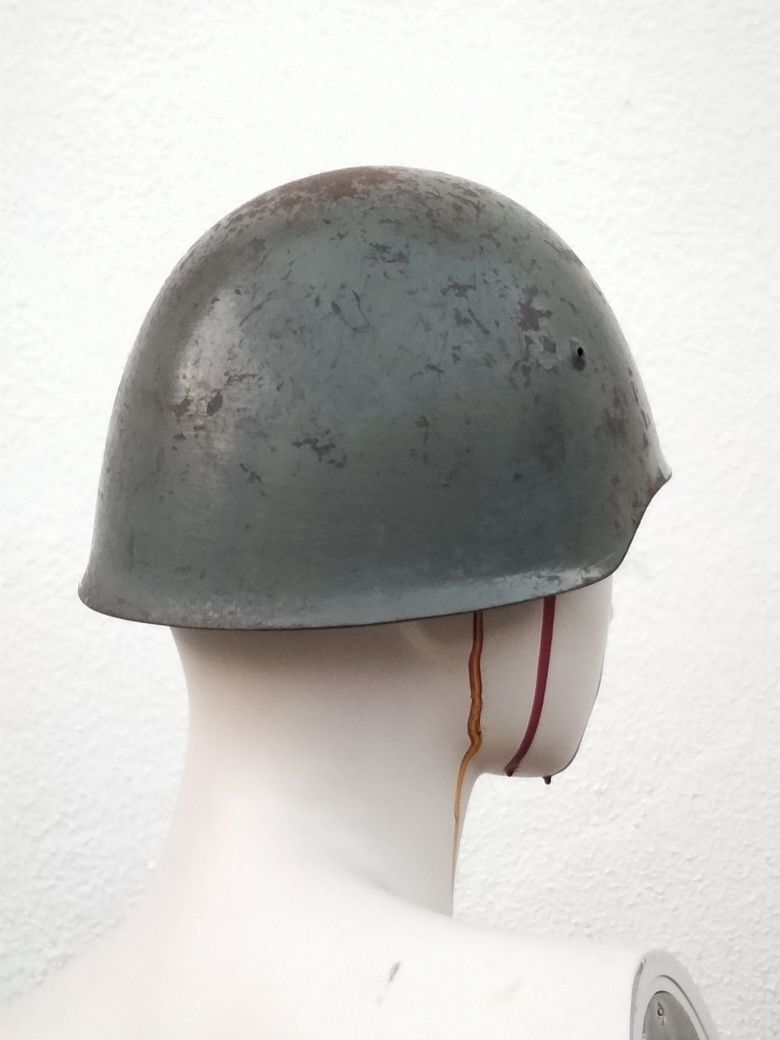 Artigo Militar - Capacete M40 português - Guerra Colonial (anos 60)