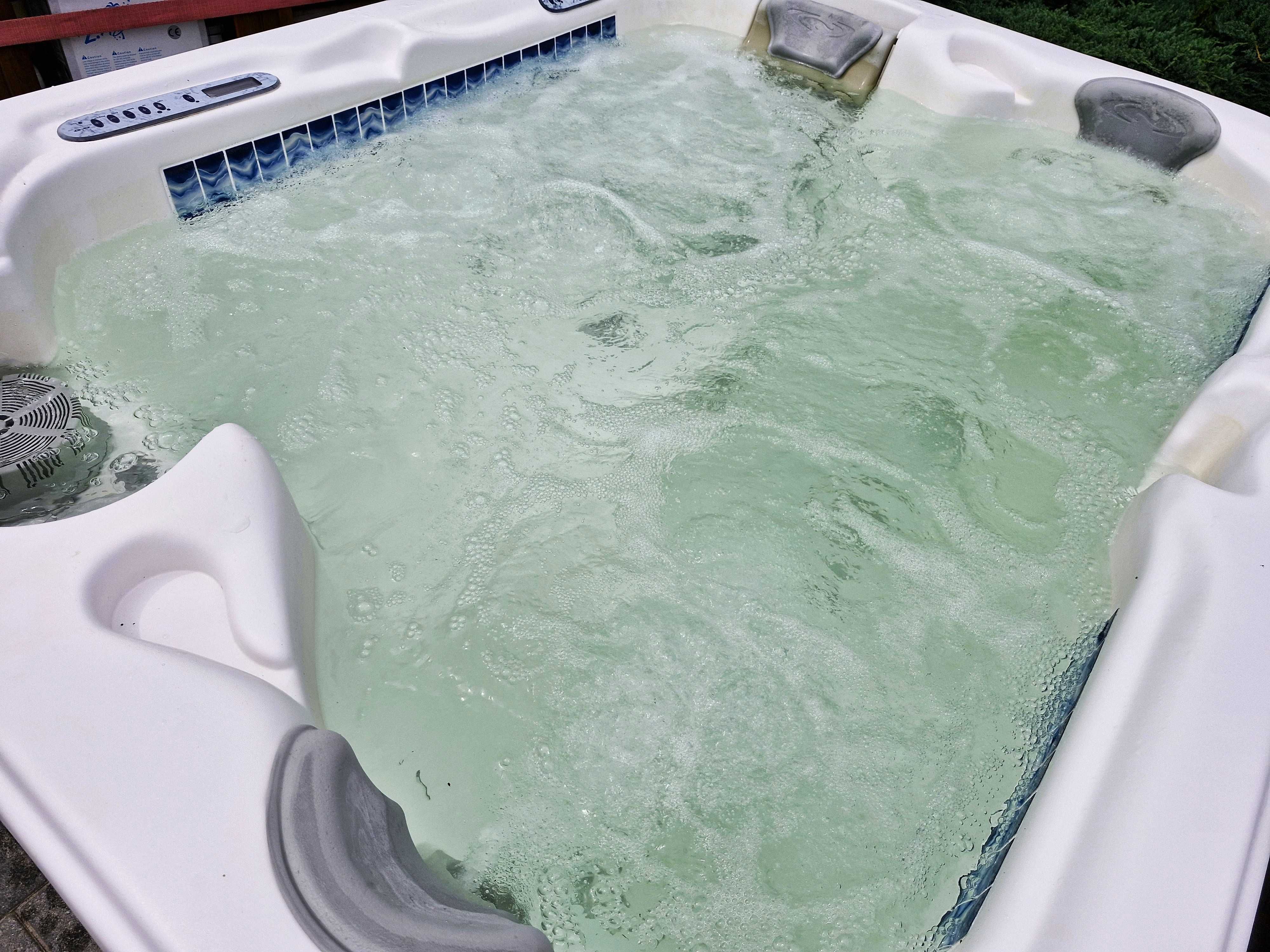 Jacuzzi 3-os, SPA, wanna z hydromasażem, Wrocław