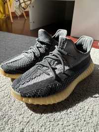 Yeezy 350 V2 Carbon