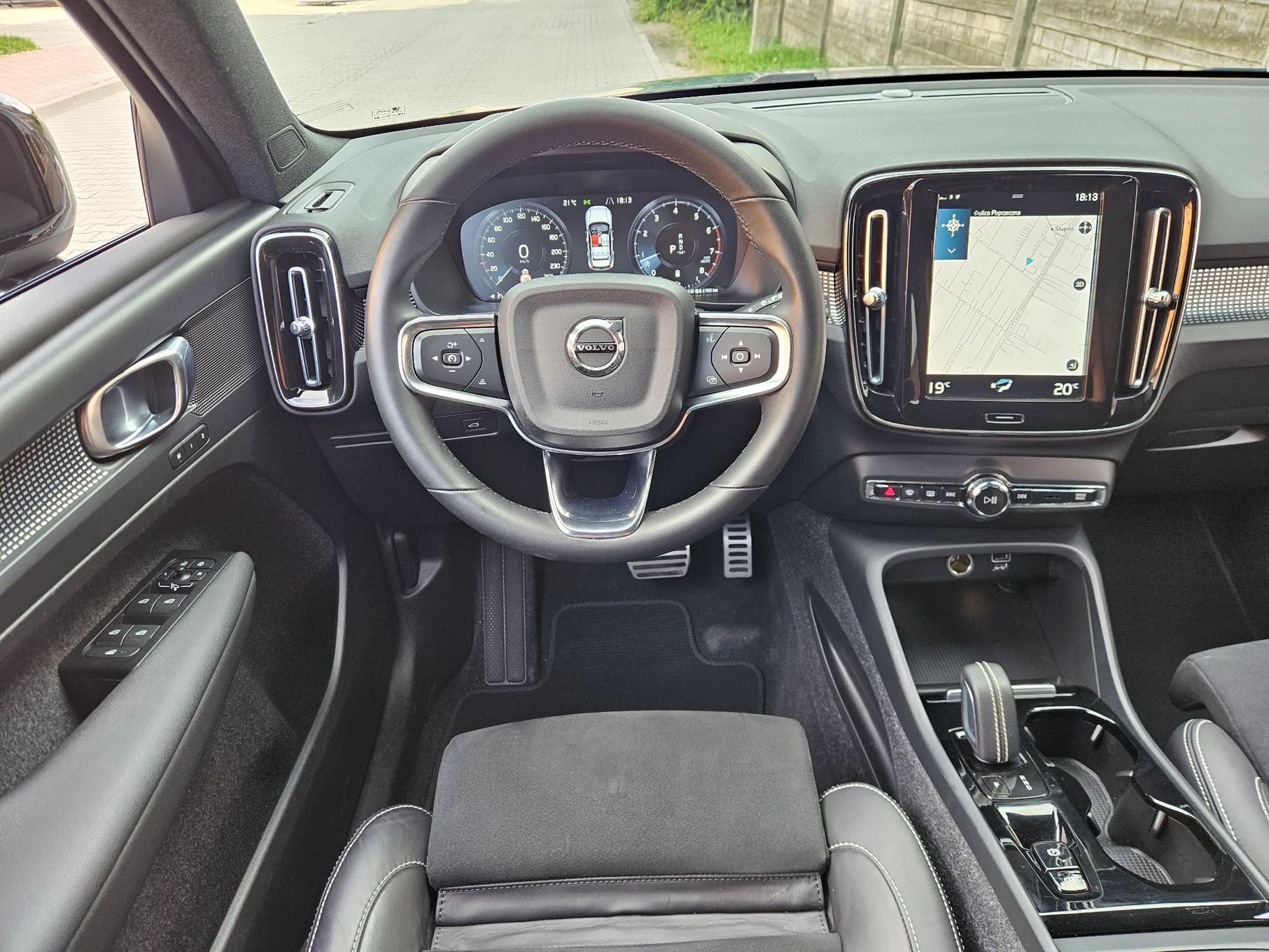 Volvo XC 40 AWD*SalonPL*1WŁ*Bezwypadkowy*SerwisASO*FV23%*Gwarancja*Zadbany*