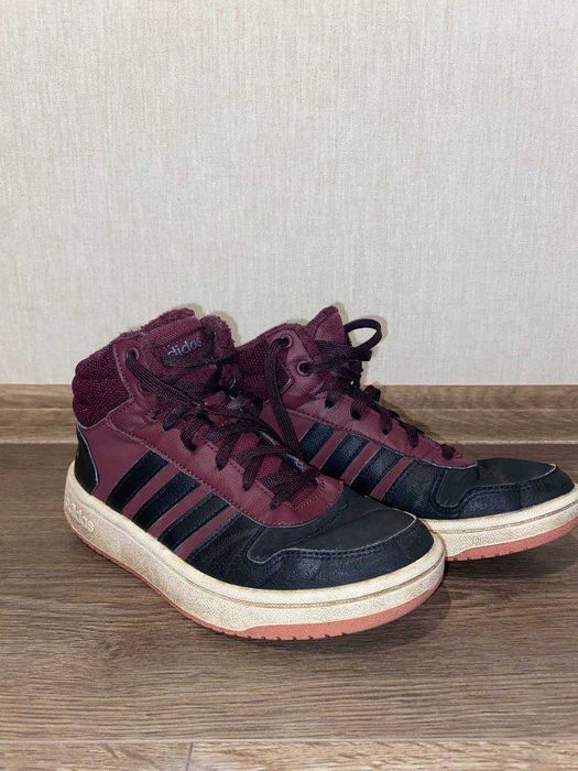 Кросівки жіночі Adadas демісезон 37 розмір