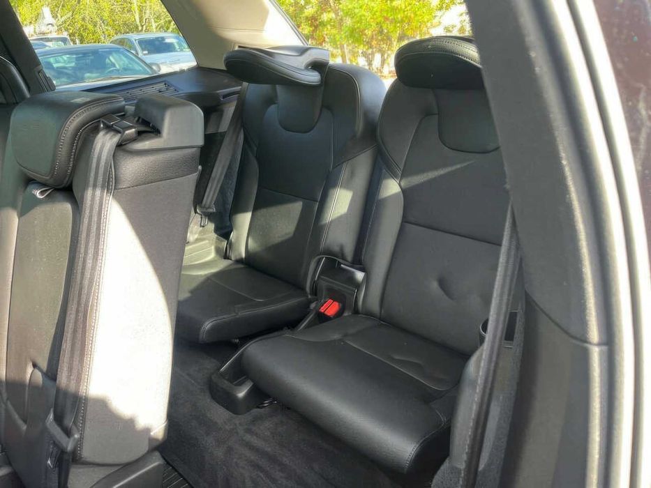 Volvo XC90      2018