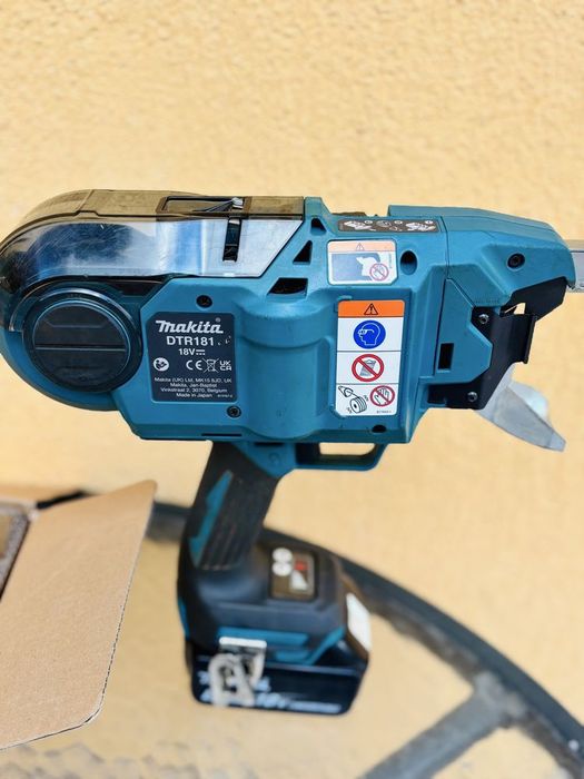 Makita DTR 181 - wiązarka do drutu zbrojeniowego