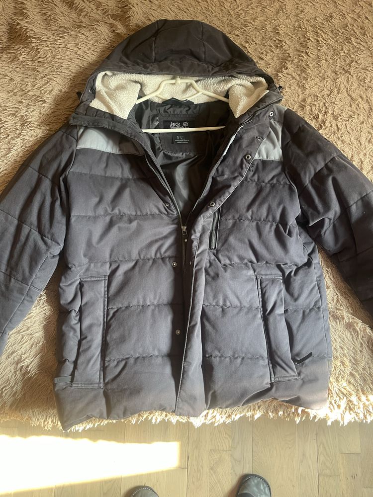 Продам пуховік Jack Wolfskin