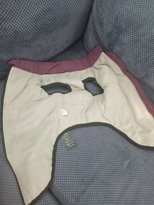 Wodoodporna kurtka z szelkami dla psa