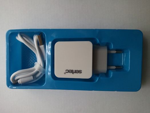 Якісне універсальне зарядне на 2 USB 5 В, 2.4A + кабель micro