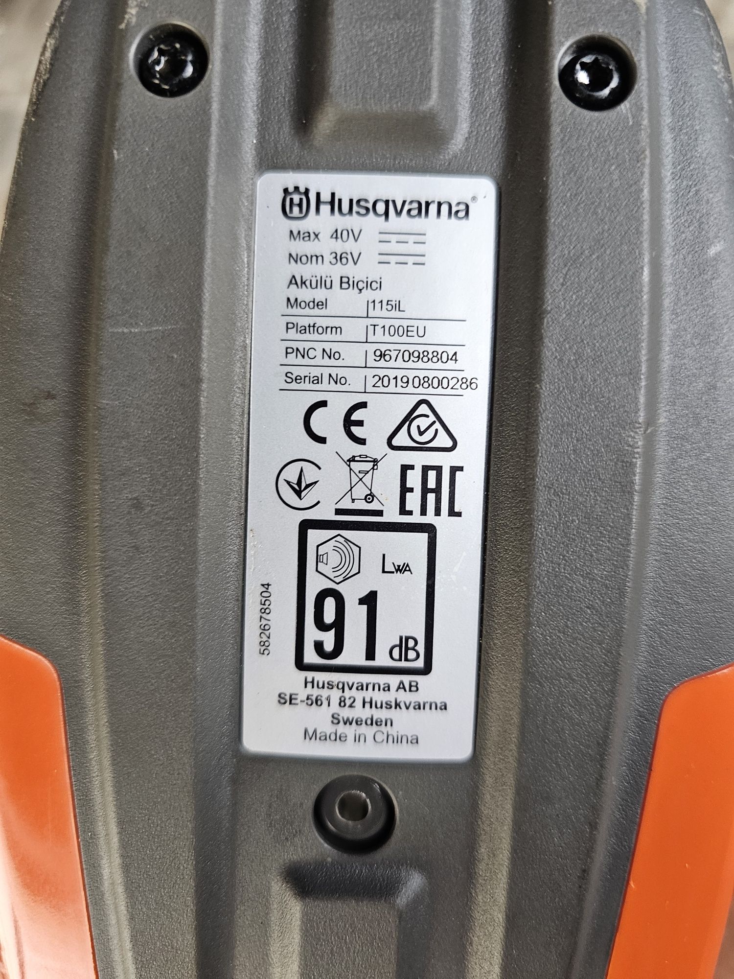 Husqvarna 115iL podkaszarka akumulatorowa