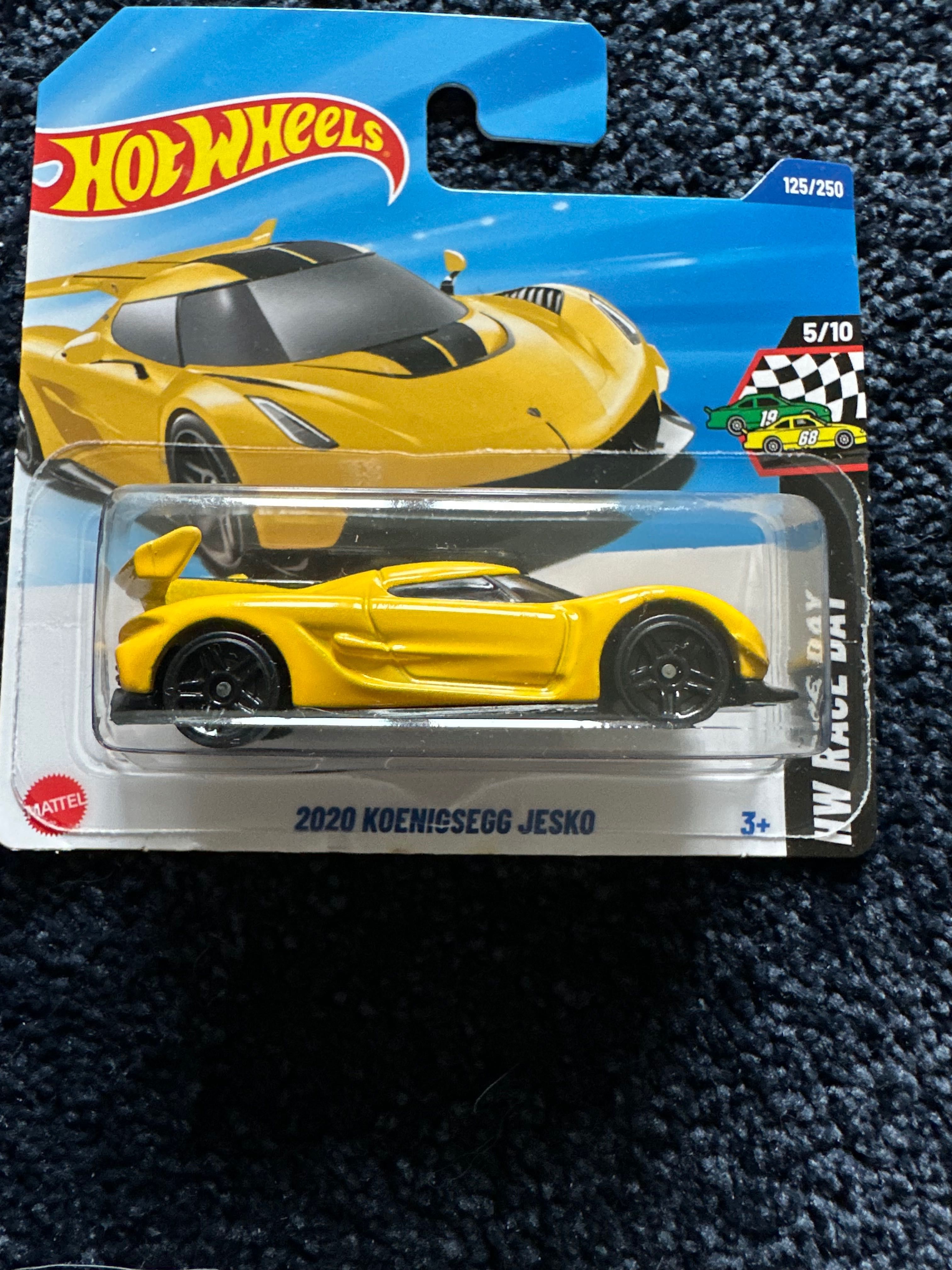 hot wheels 2020 koenigsegg jesko żółty