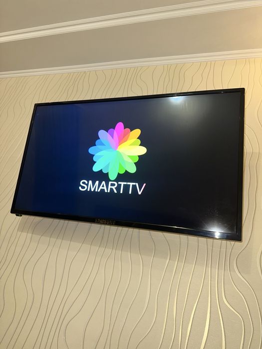 Продам телевізор Samsung Smart TV