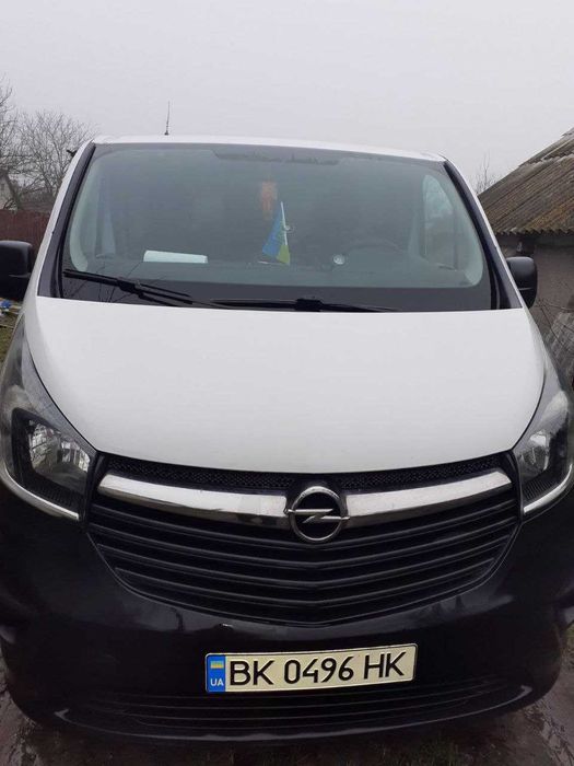 Продам Opel Vivaro 2016